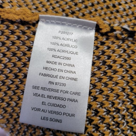 Almost Famous Women's Yellow and Black Plaid Skirt Set- Size XL - Picture 8 of 9